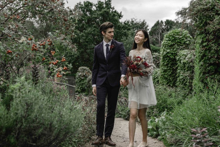 Warm Tones Wedding Bouquet – Brown's The Florist BD Canada